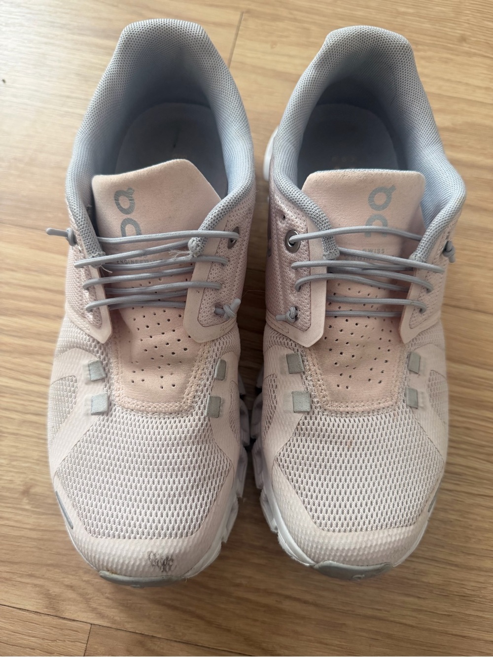 On Running woman’s Athletic Shoes in Pale Pink and Light Gray